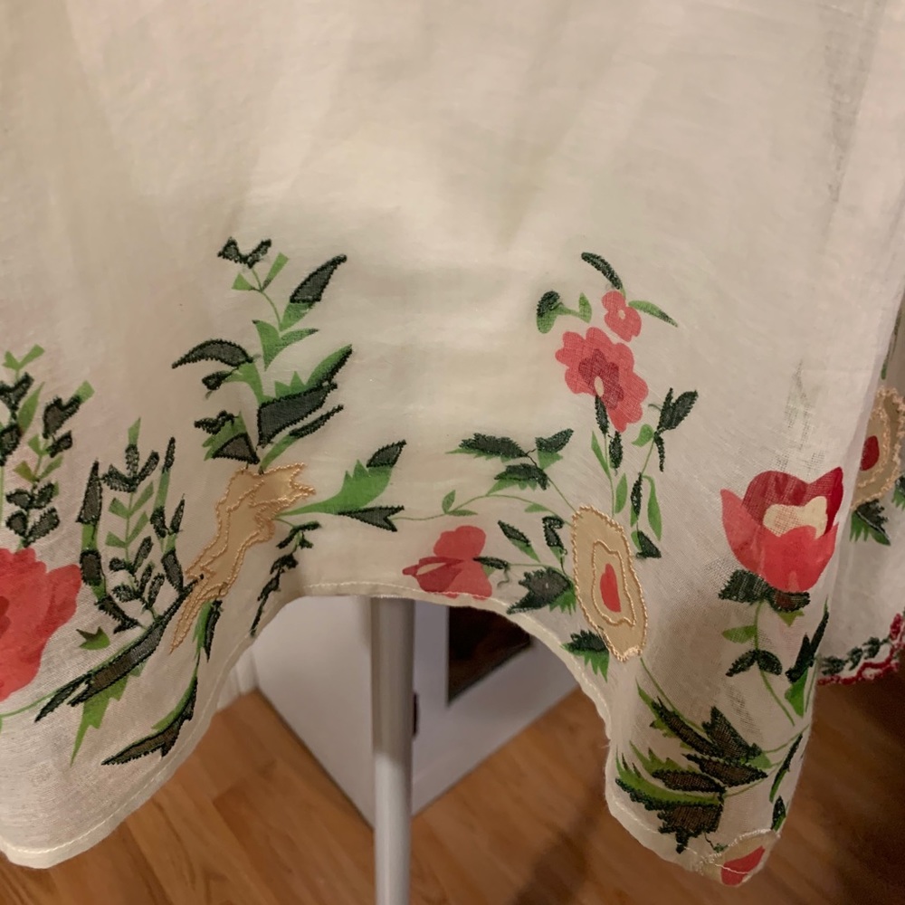Embroidered Tank - Picture 8 of 16